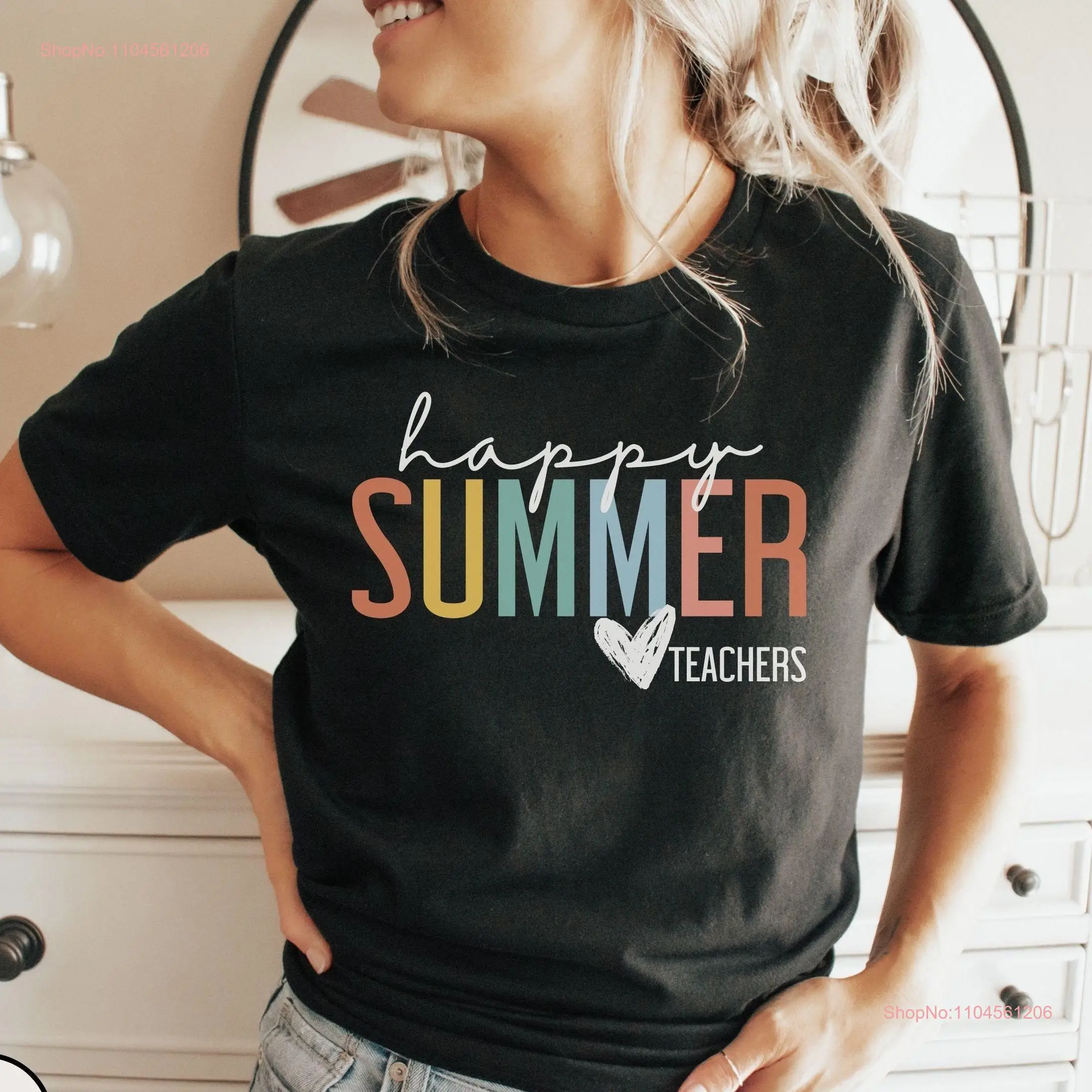 Футболка Happy Summer Teacher Last Day of School End Year Grade Level Appreciation Goodbye Hello с длинными или короткими рукавами
Футболка Happy Summer Teacher Last Day of School End Year Grade Level Appreciation Goodbye Hello с длинными или короткими рукавами