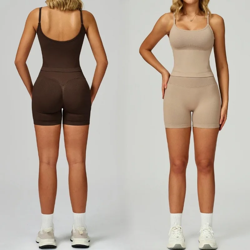 Женский бесшовный цветной комплект для йоги с высокой талией, красивая спина, быстросохнущая и утягивающая одежда, комплект для бега и фитнеса
Женский бесшовный цветной комплект для йоги с высокой талией, красивая спина, быстросохнущая и утягивающая одежда, комплект для бега и фитнеса