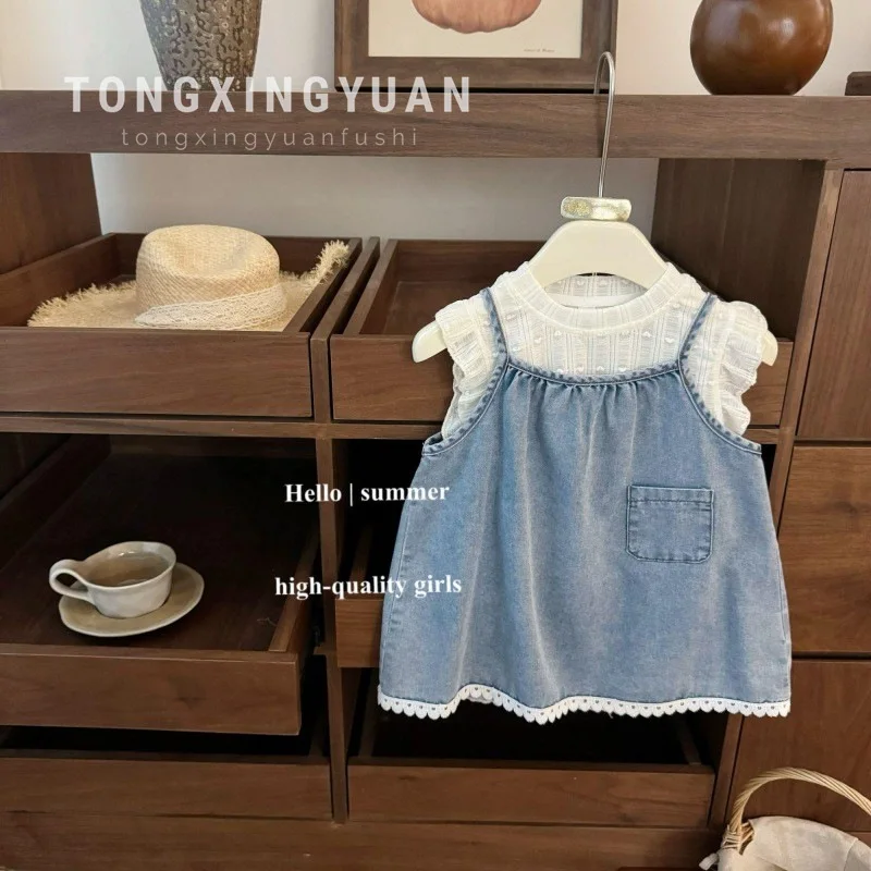 Sweet Girl!Baby Girl Flutter Sleeve Embroidered HeartTSoft Denim Strap Dress Fashionable Set
Sweet Girl!Baby Girl Flutter Sleeve Embroidered HeartTSoft Denim Strap Dress Fashionable Set