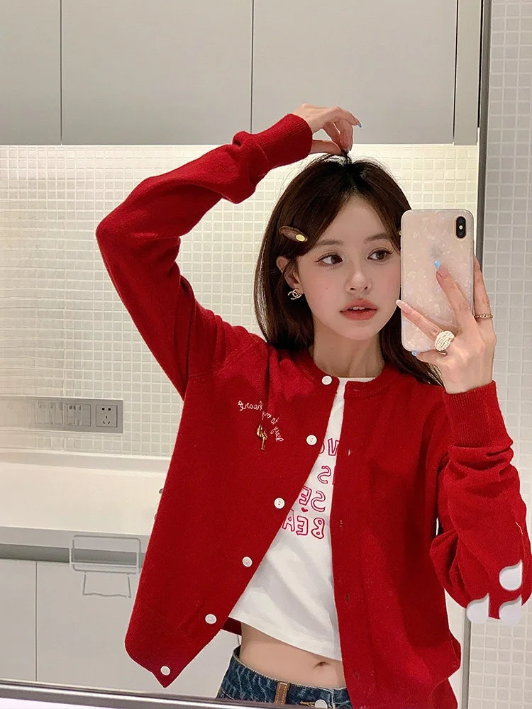 Red Woolen Knitted Sweater Women's Open Cardigan ort Sle Embroidered Slimming Outerwear Spring 2026 Faion Trend
Red Woolen Knitted Sweater Women's Open Cardigan ort Sle Embroidered Slimming Outerwear Spring 2026 Faion Trend