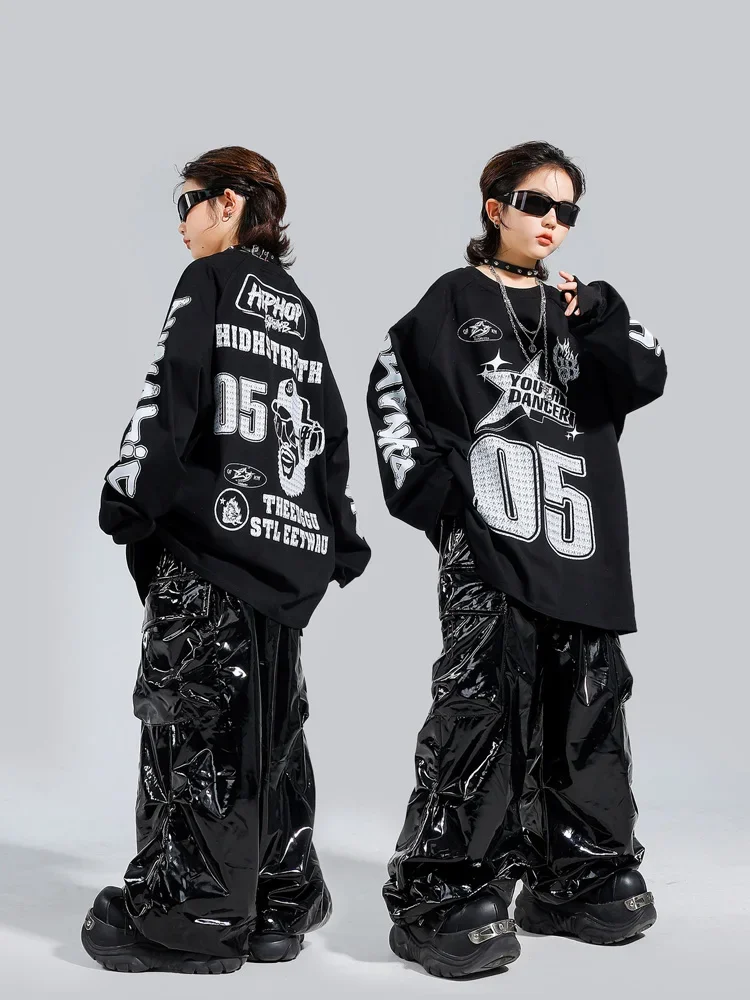 Child Hiphop Costume Boy Girl Streetwear Loose Long Sleeve T-shirts Cargo Faux Leather Pants Sets Kid Stage Show Clothes
Child Hiphop Costume Boy Girl Streetwear Loose Long Sleeve T-shirts Cargo Faux Leather Pants Sets Kid Stage Show Clothes