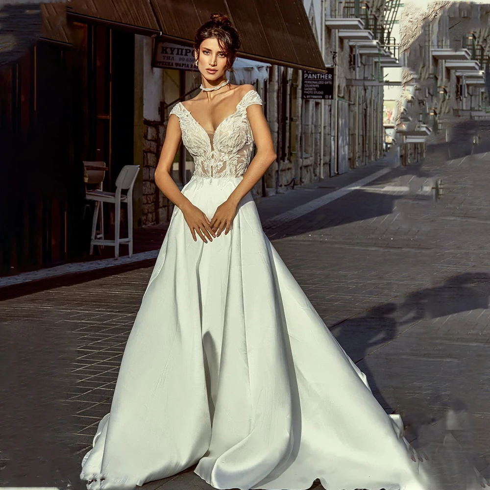 Elegant Off The Shoulder V-neck Lace Applique Satin A Line Wedding Dresses Custom Made Bridal Grown Rode De Morrie
Elegant Off The Shoulder V-neck Lace Applique Satin A Line Wedding Dresses Custom Made Bridal Grown Rode De Morrie