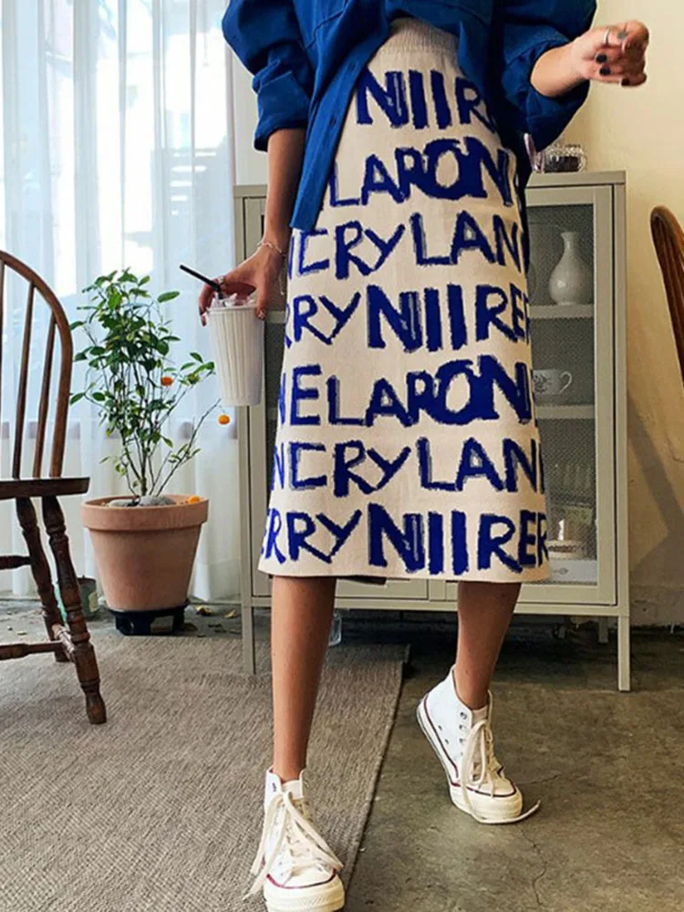 Юбка А-силуэта из полиэфирного волокна с эластичным поясом, разрезом и буквенным принтом, прямого кроя, повседневная, в уличном стиле, для женщин
Юбка А-силуэта из полиэфирного волокна с эластичным поясом, разрезом и буквенным принтом, прямого кроя, повседневная, в уличном стиле, для женщин