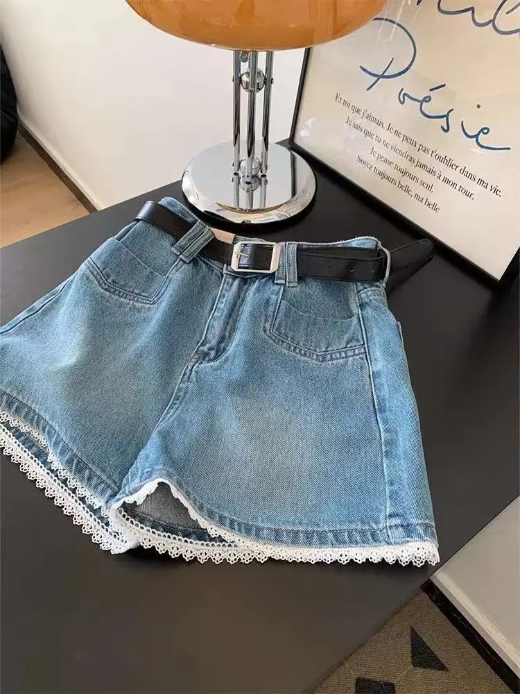 Blue Lace Design Denim Shorts 2026 Summer New Thin and High Temperament Pants
Blue Lace Design Denim Shorts 2026 Summer New Thin and High Temperament Pants