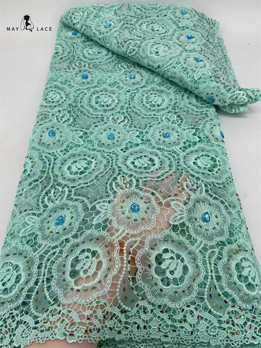 African Guipure Cord Lace Fabrics 2025 New High Quality Stones Nigerian Water soluble Laces Fabrics for Wedding Dresses Party
African Guipure Cord Lace Fabrics 2025 New High Quality Stones Nigerian Water soluble Laces Fabrics for Wedding Dresses Party