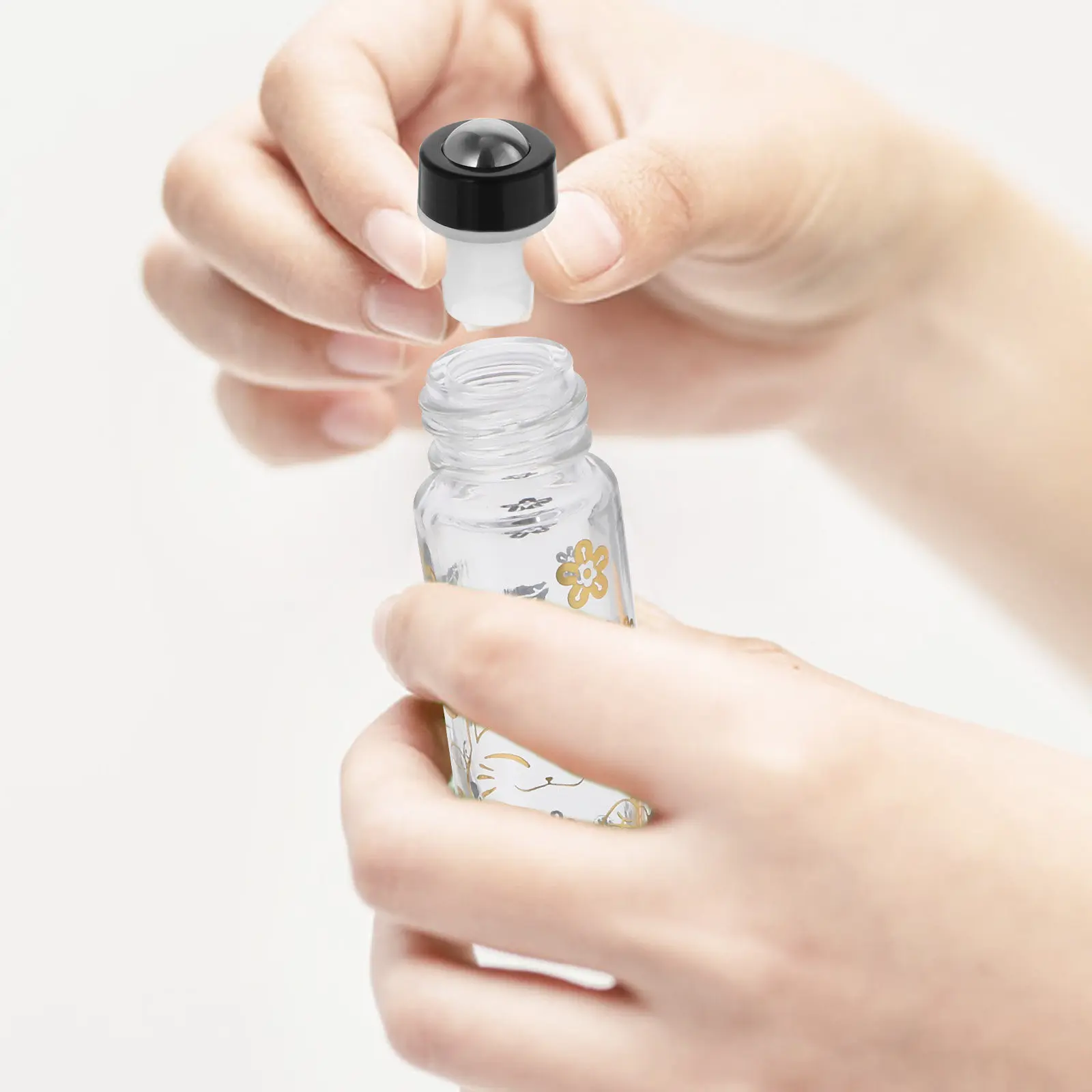 Perfume Roller Bottle Essential Oils Bottles Sample Container Glass Empty Containers
Perfume Roller Bottle Essential Oils Bottles Sample Container Glass Empty Containers