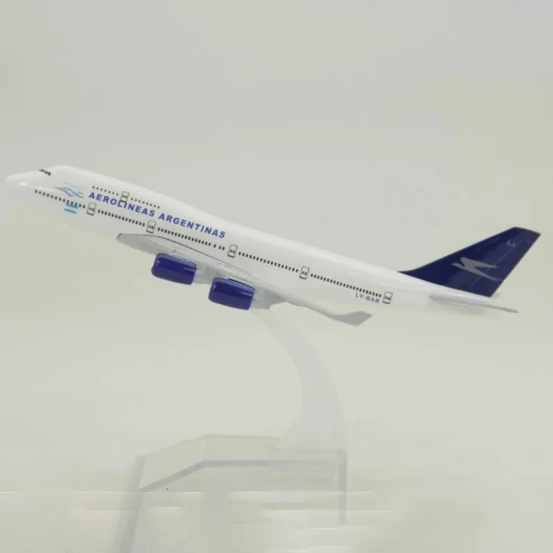 Модель самолета Boeing 747 Argentina Airlines aircraft B747, модель самолета с металлическим моделированием для игрушки для детей, рождественский подарок
Модель самолета Boeing 747 Argentina Airlines aircraft B747, модель самолета с металлическим моделированием для игрушки для детей, рождественский подарок