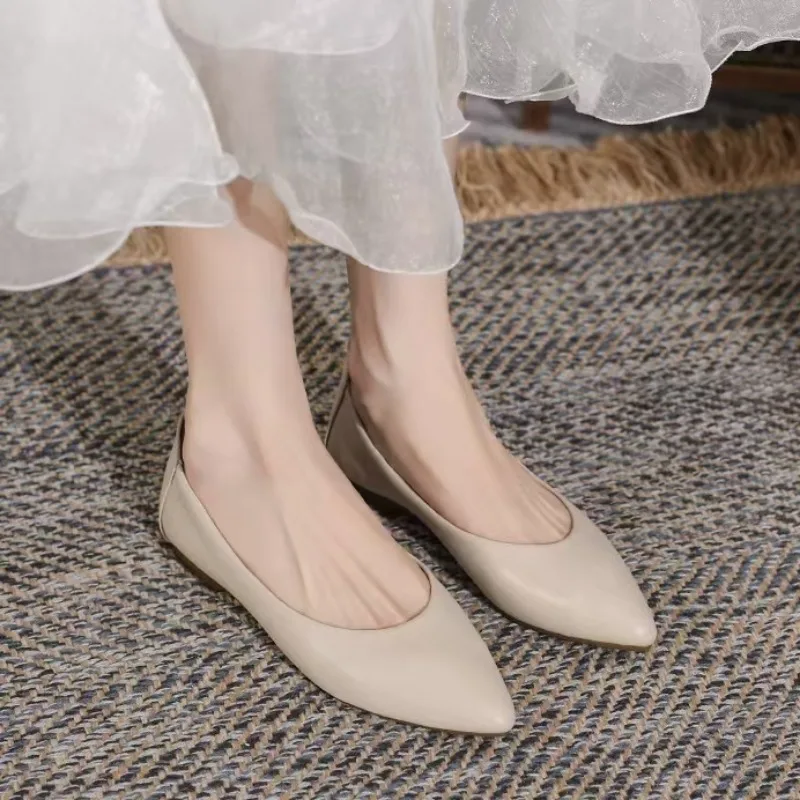 2025 New Ladies Shoes Shallow Women's Flats Fashion Best Seller Daily Sexy Pointed Toe Soft Bottom Comfortable Flat Low Heels
2025 New Ladies Shoes Shallow Women's Flats Fashion Best Seller Daily Sexy Pointed Toe Soft Bottom Comfortable Flat Low Heels