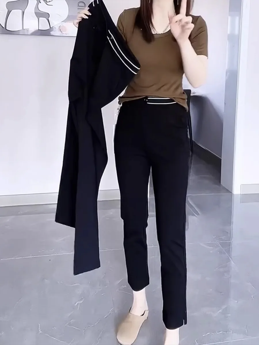 plus Size Women's High Waist Thickened Fleece Straight Leg Casual Pants Autumn Winter Slimming Nine Point Black Smoked Pants
plus Size Women's High Waist Thickened Fleece Straight Leg Casual Pants Autumn Winter Slimming Nine Point Black Smoked Pants