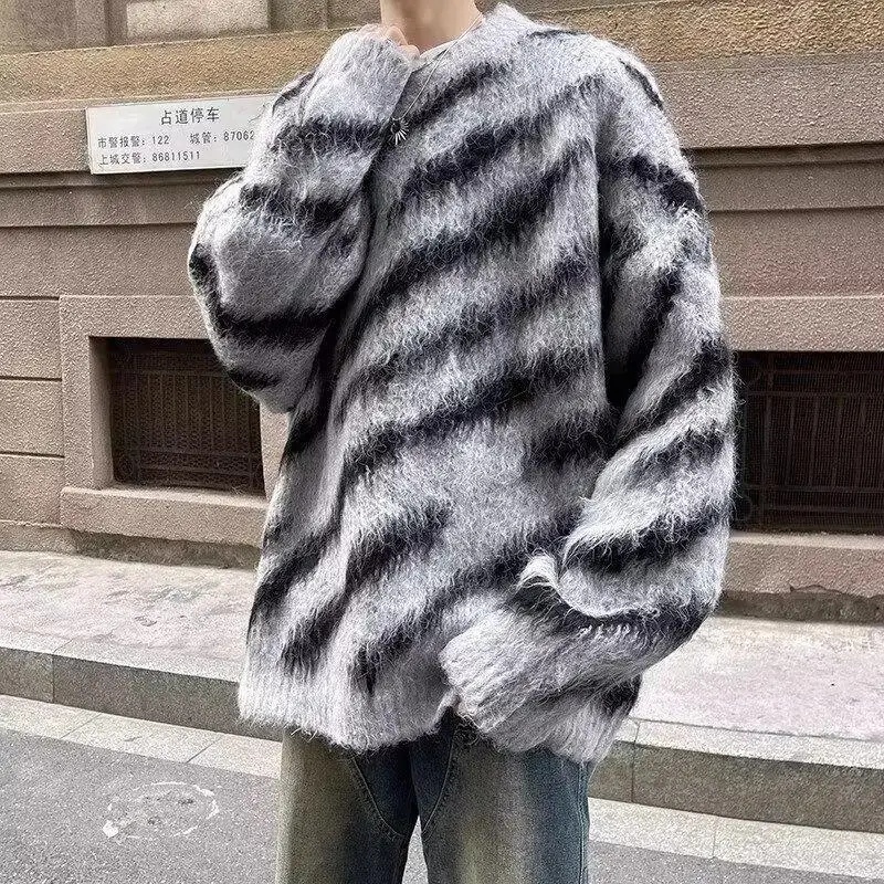 Hong Kong style lazy striped contrasting sweater for men in autumn and winter fashion brand versatile casual loose jacket
Hong Kong style lazy striped contrasting sweater for men in autumn and winter fashion brand versatile casual loose jacket
