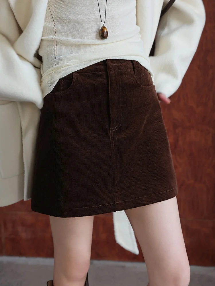 JWUNIQUE High Waist Half Body Skirt Women's Fashionable Autumn Spring New Simple Match Coffee Color Pocke Design Short Skirt
JWUNIQUE High Waist Half Body Skirt Women's Fashionable Autumn Spring New Simple Match Coffee Color Pocke Design Short Skirt