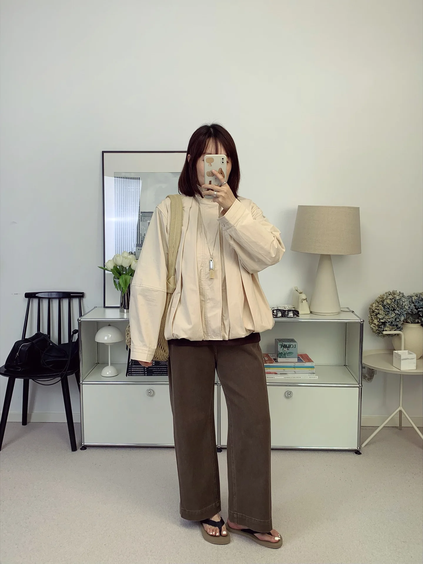 Lightweight Pure Cotton Pleated Brocade Flower Bud Short Jacket Outerwear Casual Loose Fit Long Sleeve Button Closure
Lightweight Pure Cotton Pleated Brocade Flower Bud Short Jacket Outerwear Casual Loose Fit Long Sleeve Button Closure
