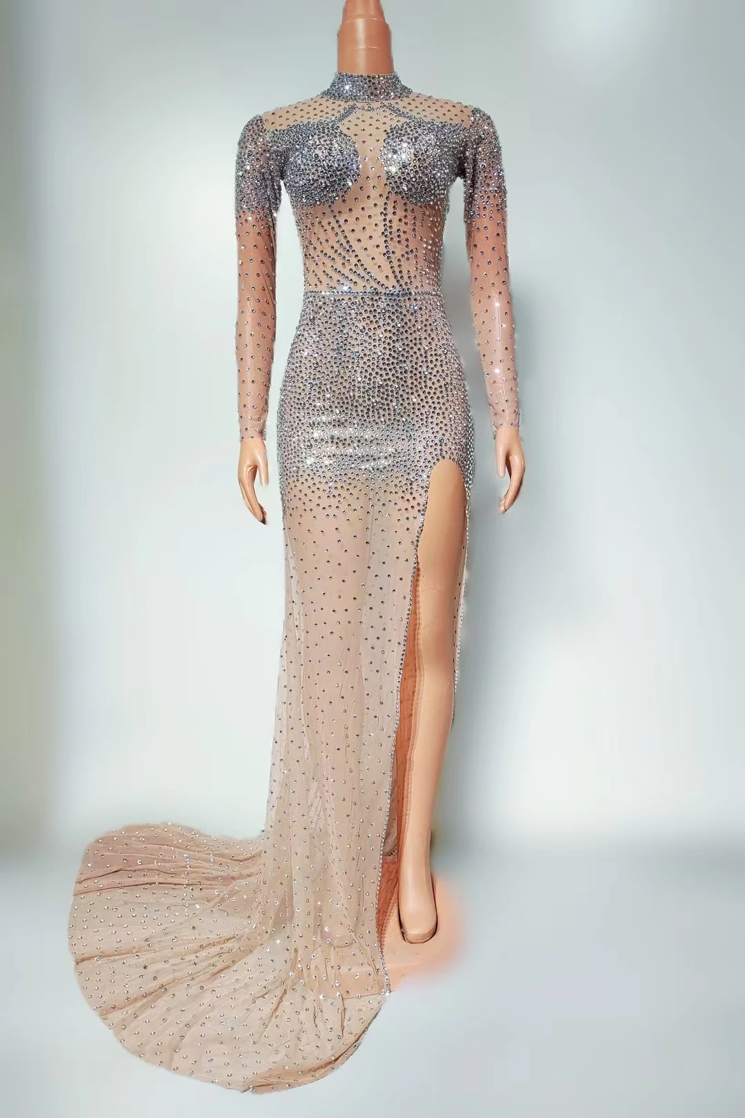 Secret Realm Round Neck Mesh Full Diamond TightSexy Drag Floor Side Split Long Dress Party BarNightclub Performance Costume W006
Secret Realm Round Neck Mesh Full Diamond TightSexy Drag Floor Side Split Long Dress Party BarNightclub Performance Costume W006