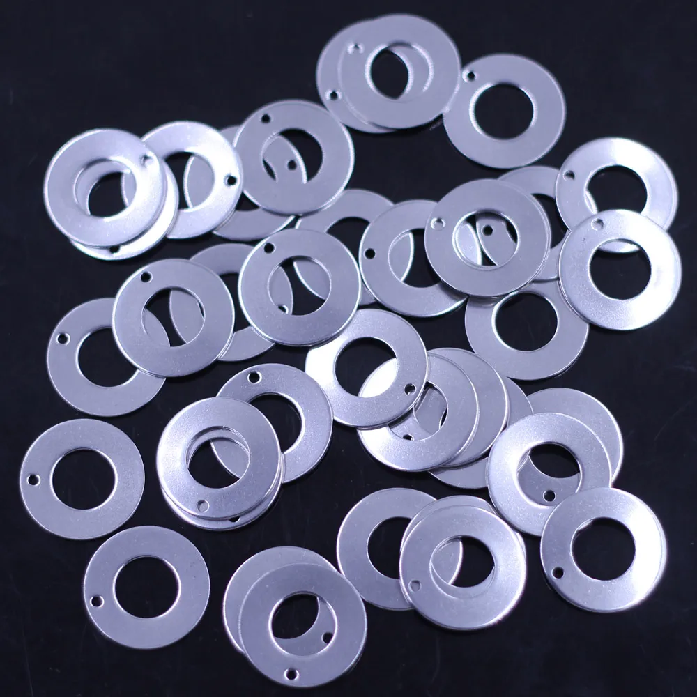 500Pcs Silver Tone Round Circle Blank Stamping Tags Stainless Steel Jewelry Diy Findings Charms 20mm
500Pcs Silver Tone Round Circle Blank Stamping Tags Stainless Steel Jewelry Diy Findings Charms 20mm