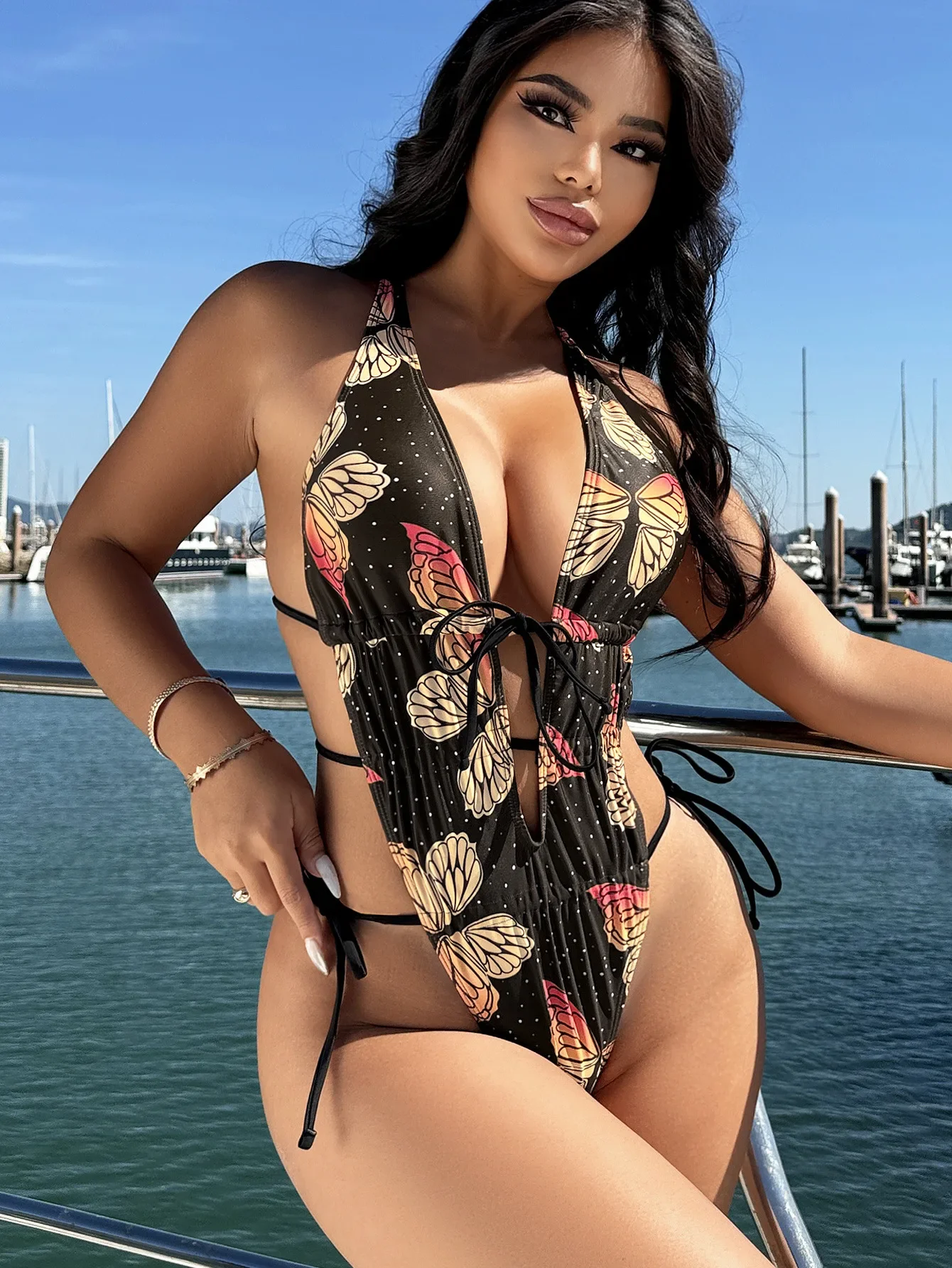 Merloly Sexy Butterfly Print V Neck One Piece Swimsuits Women Swimwear Summer 2025 New Backless Bathing Suits Beachwear Bather
Merloly Sexy Butterfly Print V Neck One Piece Swimsuits Women Swimwear Summer 2025 New Backless Bathing Suits Beachwear Bather