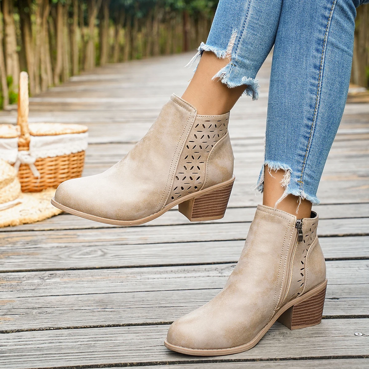 New Women Shoes Retro High Heel Boots Female Slip on Mid Heels Casual Comfortable Western Boots for Women Plus Size
New Women Shoes Retro High Heel Boots Female Slip on Mid Heels Casual Comfortable Western Boots for Women Plus Size
