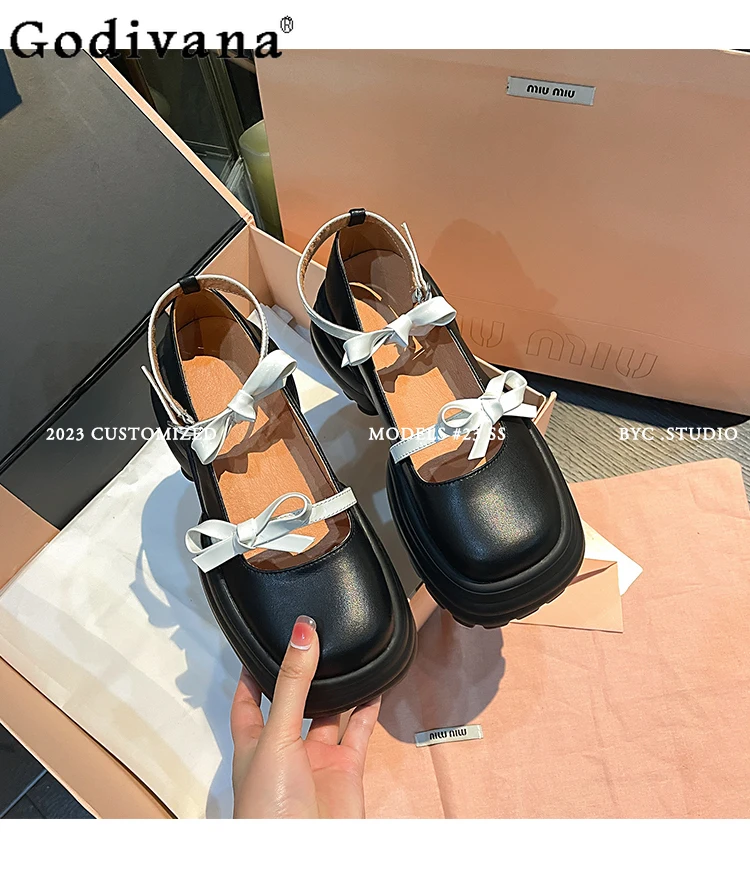 Japanese Original Jk Uniform Mary Jane Small Leather Shoes 2025 New Round Head Sweet Lady Bow Platform Muffin Shoes
Japanese Original Jk Uniform Mary Jane Small Leather Shoes 2025 New Round Head Sweet Lady Bow Platform Muffin Shoes