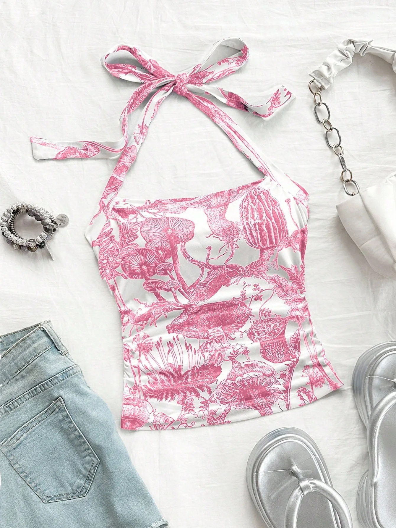 2025 European And American Summer New Women's Fashion Sexy Printed Hanging Neck Strap Top 
2025 European And American Summer New Women's Fashion Sexy Printed Hanging Neck Strap Top