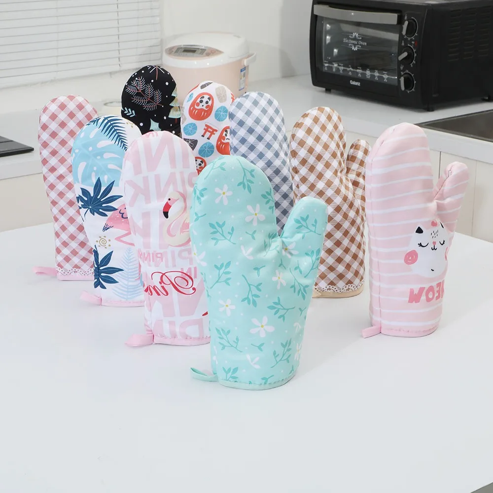 Anti-scald Microwave Gloves Non-slip Heat Resistant Oven Mitt Thickened High Temperature Resistant Kitchen Mitts Barbecue
Anti-scald Microwave Gloves Non-slip Heat Resistant Oven Mitt Thickened High Temperature Resistant Kitchen Mitts Barbecue