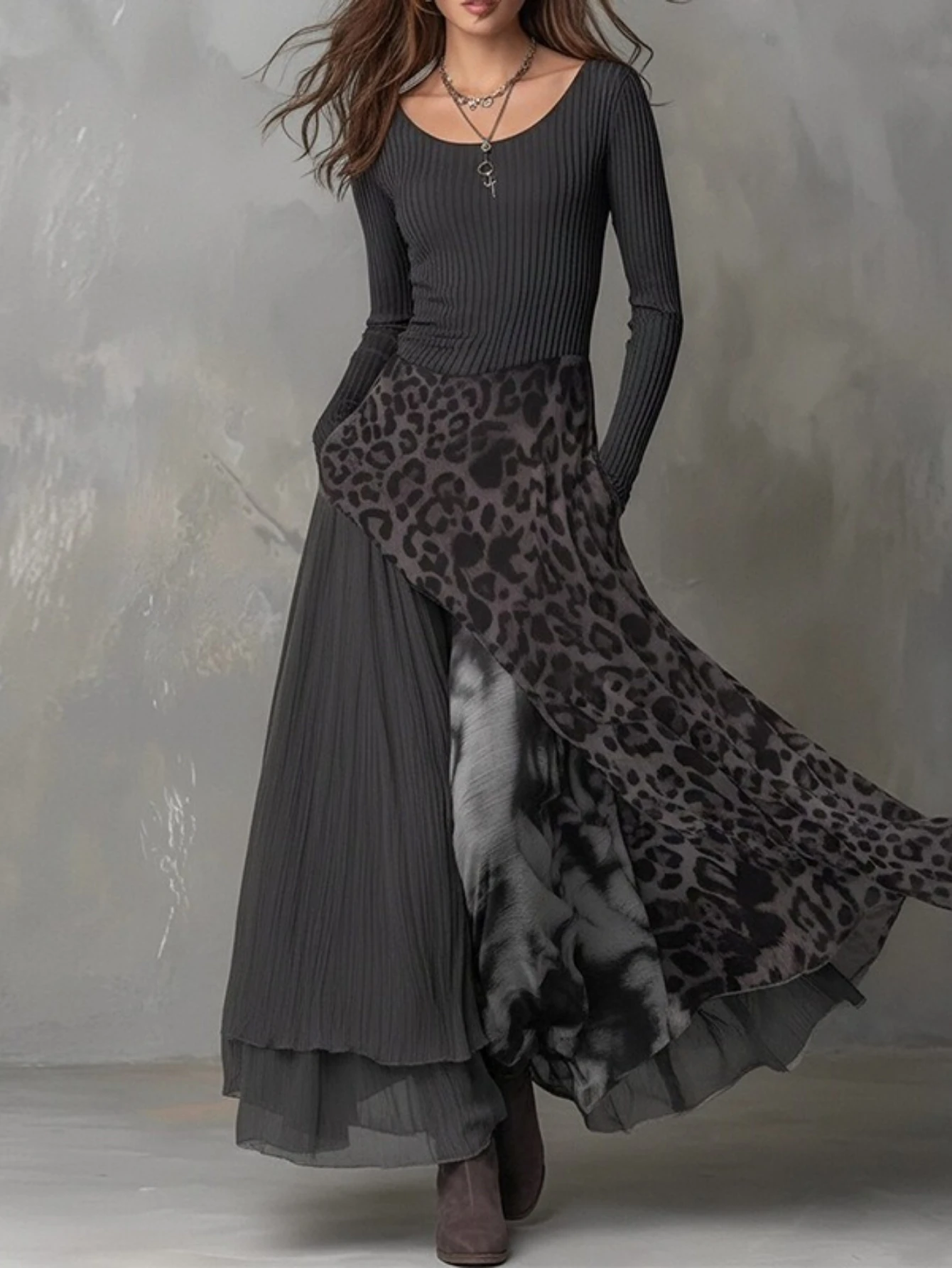 Cross border 2026 new European and American leopard print slim fit temperament big swing casual dress for women
Cross border 2026 new European and American leopard print slim fit temperament big swing casual dress for women