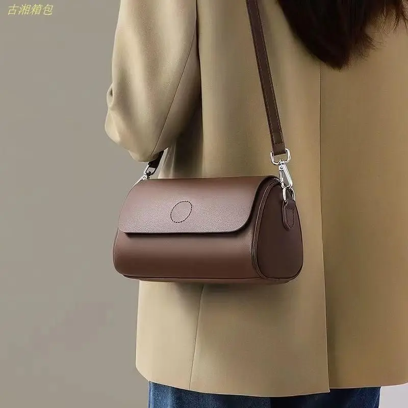 Bag for Women In Spring and Summer Women's Diagonal Cross Bag Fashionable Temperament High-End Sense Versatile
Bag for Women In Spring and Summer Women's Diagonal Cross Bag Fashionable Temperament High-End Sense Versatile