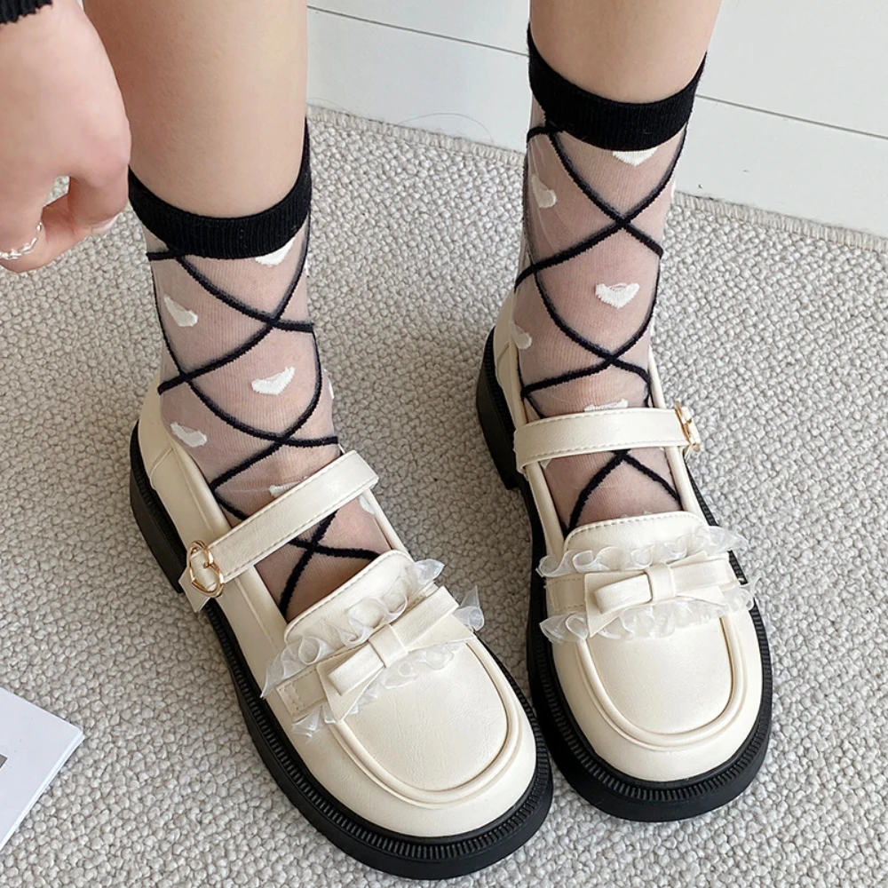 2025 Japanese JK Lolita Mary Jane Shoes Sweet Cute Lace Leather Black High Heels Vintage Round Head Girls Single Shoe
2025 Japanese JK Lolita Mary Jane Shoes Sweet Cute Lace Leather Black High Heels Vintage Round Head Girls Single Shoe