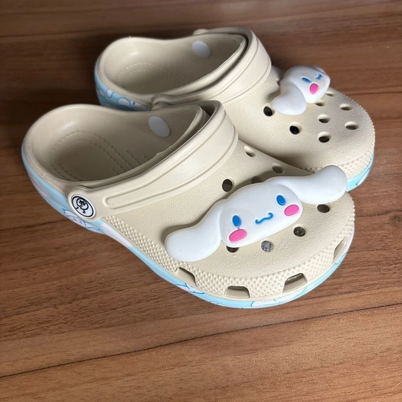 Sanrio Cinnamoroll Hole Slippers Sandals Kawaii Eva Anime Home Beach Casual Shoes Anime Cartoon Summer Lovers Slippers Kids Gift
Sanrio Cinnamoroll Hole Slippers Sandals Kawaii Eva Anime Home Beach Casual Shoes Anime Cartoon Summer Lovers Slippers Kids Gift