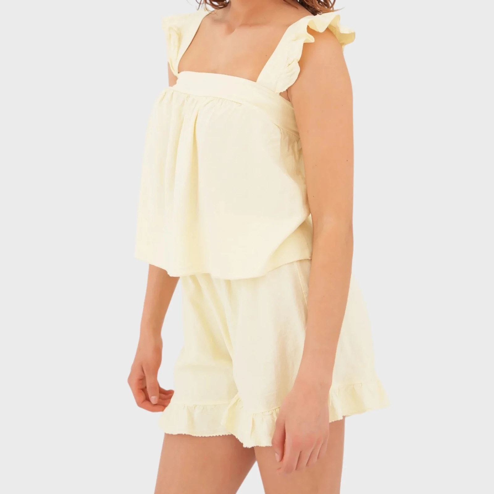 Женские шорты, топы, летние полосатые/однотонные топы с квадратным вырезом и летящими рукавами, шорты с рюшами, повседневный комплект из двух предметов, пижамы для отдыха
Женские шорты, топы, летние полосатые/однотонные топы с квадратным вырезом и летящими рукавами, шорты с рюшами, повседневный комплект из двух предметов, пижамы для отдыха