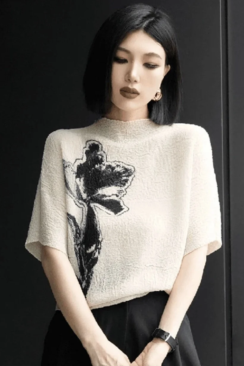 Miyake Pleated Spring and Summer New Round Neck Printed Loose T-shirt Fashionable Versatile Five-minute Sleeve Tops Female
Miyake Pleated Spring and Summer New Round Neck Printed Loose T-shirt Fashionable Versatile Five-minute Sleeve Tops Female
