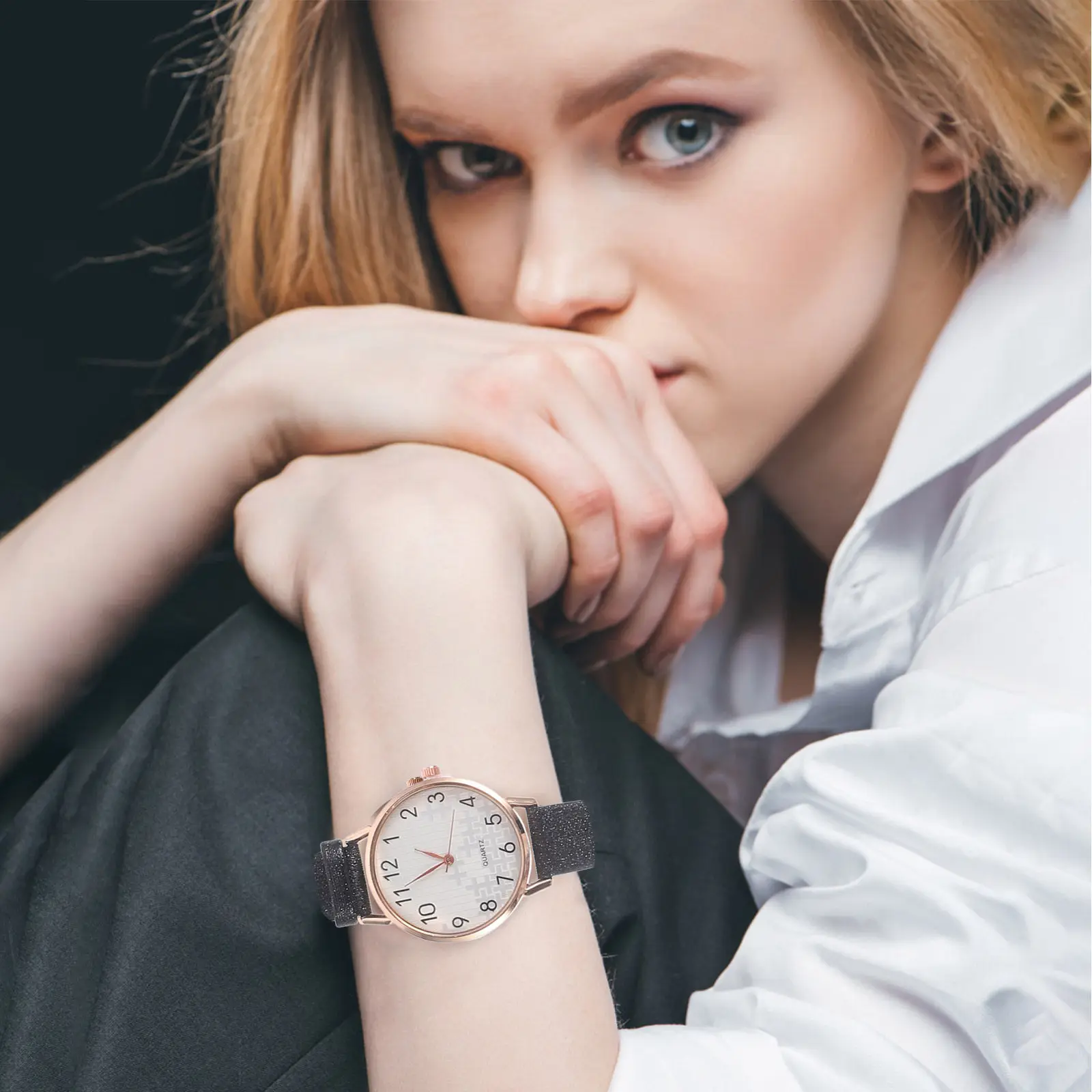 Wrist Strap Watch Minimalist Ultra Thin Watches Women Alloy Quartz Female Fashion
Wrist Strap Watch Minimalist Ultra Thin Watches Women Alloy Quartz Female Fashion
