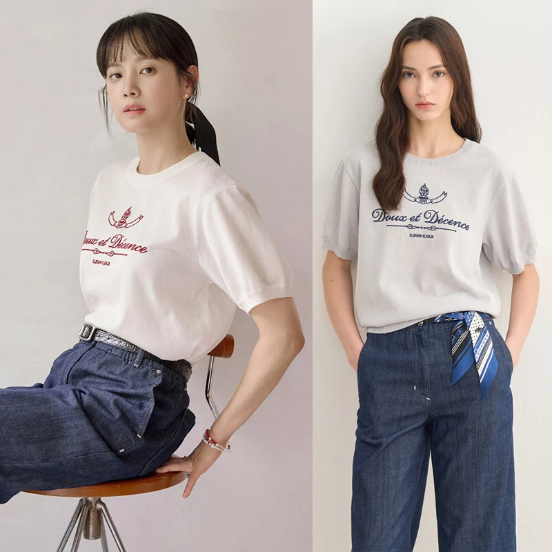 MICOAT Capsule Series Women's ort Sve Knitted T-irt Embroidered Letter round Ne Casual Loose Fit Summer Top
MICOAT Capsule Series Women's ort Sve Knitted T-irt Embroidered Letter round Ne Casual Loose Fit Summer Top