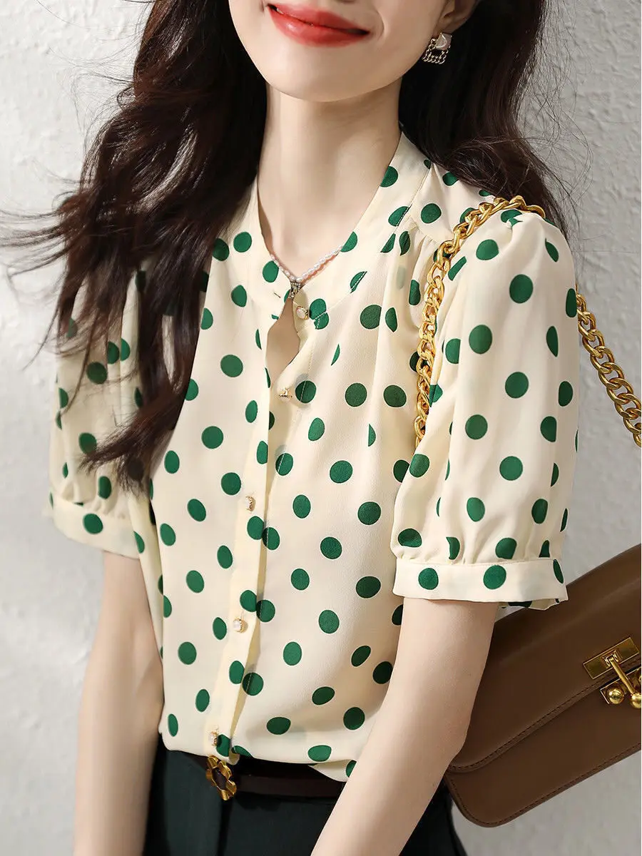 Ladies High-End Chiffon Shirt Short Sleeve Summer Thin Polka Dot Bubble Sleeve Top Fashionable Commute Style Loose Fit
Ladies High-End Chiffon Shirt Short Sleeve Summer Thin Polka Dot Bubble Sleeve Top Fashionable Commute Style Loose Fit