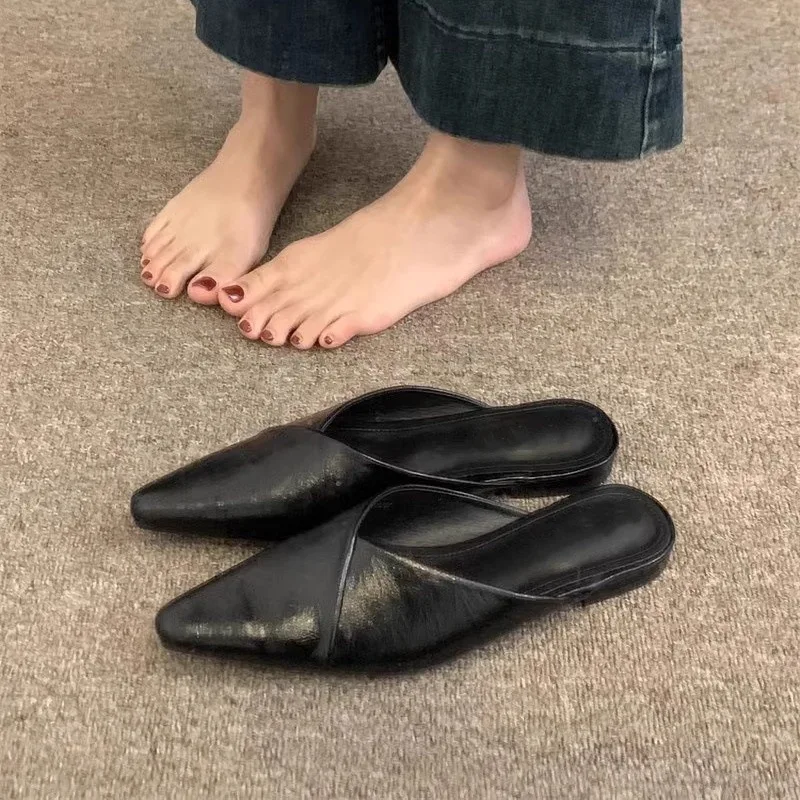 2025 Новые модные туфли-лодочки с острым носком, тапочки в стиле ретро, удобные женские тапочки на плоской подошве
2025 Новые модные туфли-лодочки с острым носком, тапочки в стиле ретро, удобные женские тапочки на плоской подошве
