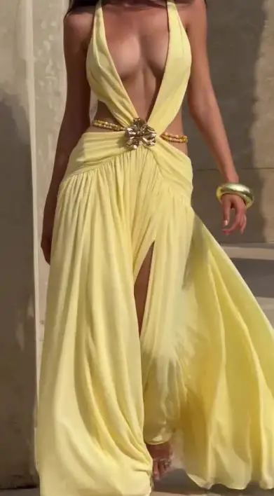 Summer Fashion Metal Flower Decoration Hollow Waist Deep V-Neck Sexy Slit Backless Dress Women's Party Neck Hanging Dress
Summer Fashion Metal Flower Decoration Hollow Waist Deep V-Neck Sexy Slit Backless Dress Women's Party Neck Hanging Dress