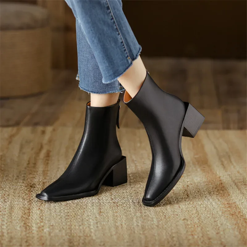 New Spring Split Leather Western Boots Square Toe Chunky Heel Boots for Women Winter Short Boots Concise Women Boot High Heels
New Spring Split Leather Western Boots Square Toe Chunky Heel Boots for Women Winter Short Boots Concise Women Boot High Heels