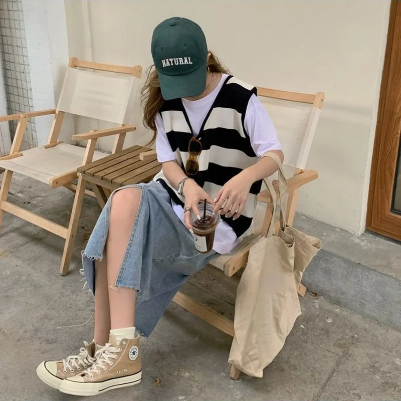 Sets Women Striped V-neck Two Pieces Korean Style Casual All-match Loose Fashion Elegant Temperament Popular Daily New Arrival
Sets Women Striped V-neck Two Pieces Korean Style Casual All-match Loose Fashion Elegant Temperament Popular Daily New Arrival