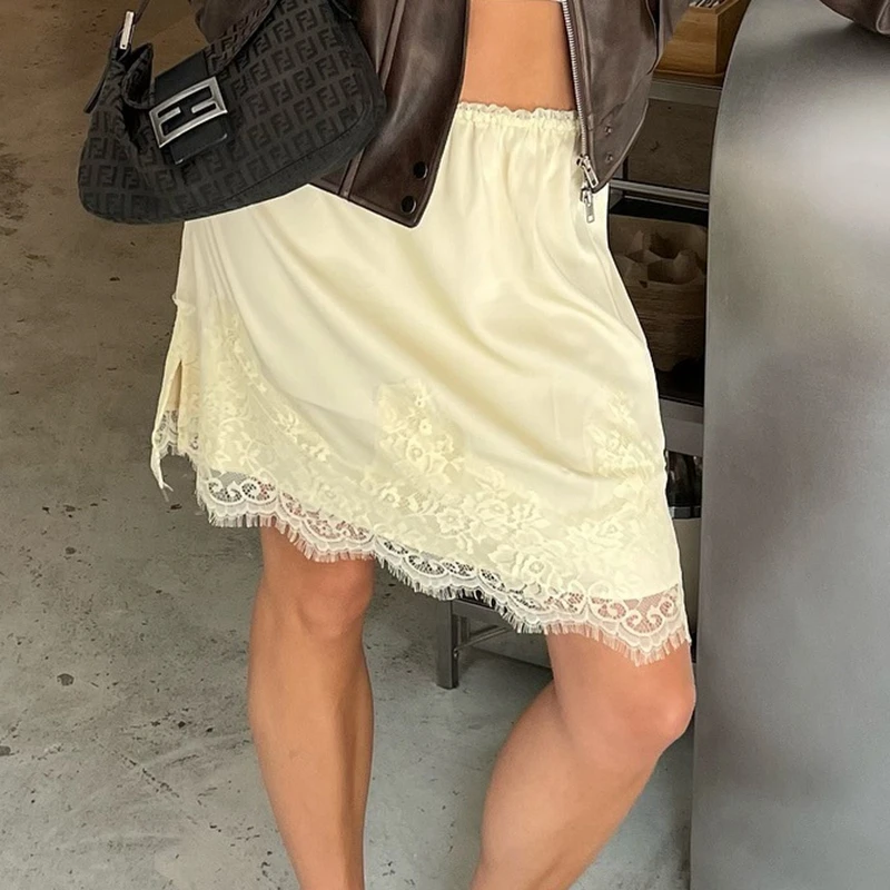 90s Vintage Satin Slik A-line Skirt Y2k Streetwear Elegant Lace Trim Hem Satin Skirt Chic Women Fashion High Waist Short Skirt
90s Vintage Satin Slik A-line Skirt Y2k Streetwear Elegant Lace Trim Hem Satin Skirt Chic Women Fashion High Waist Short Skirt