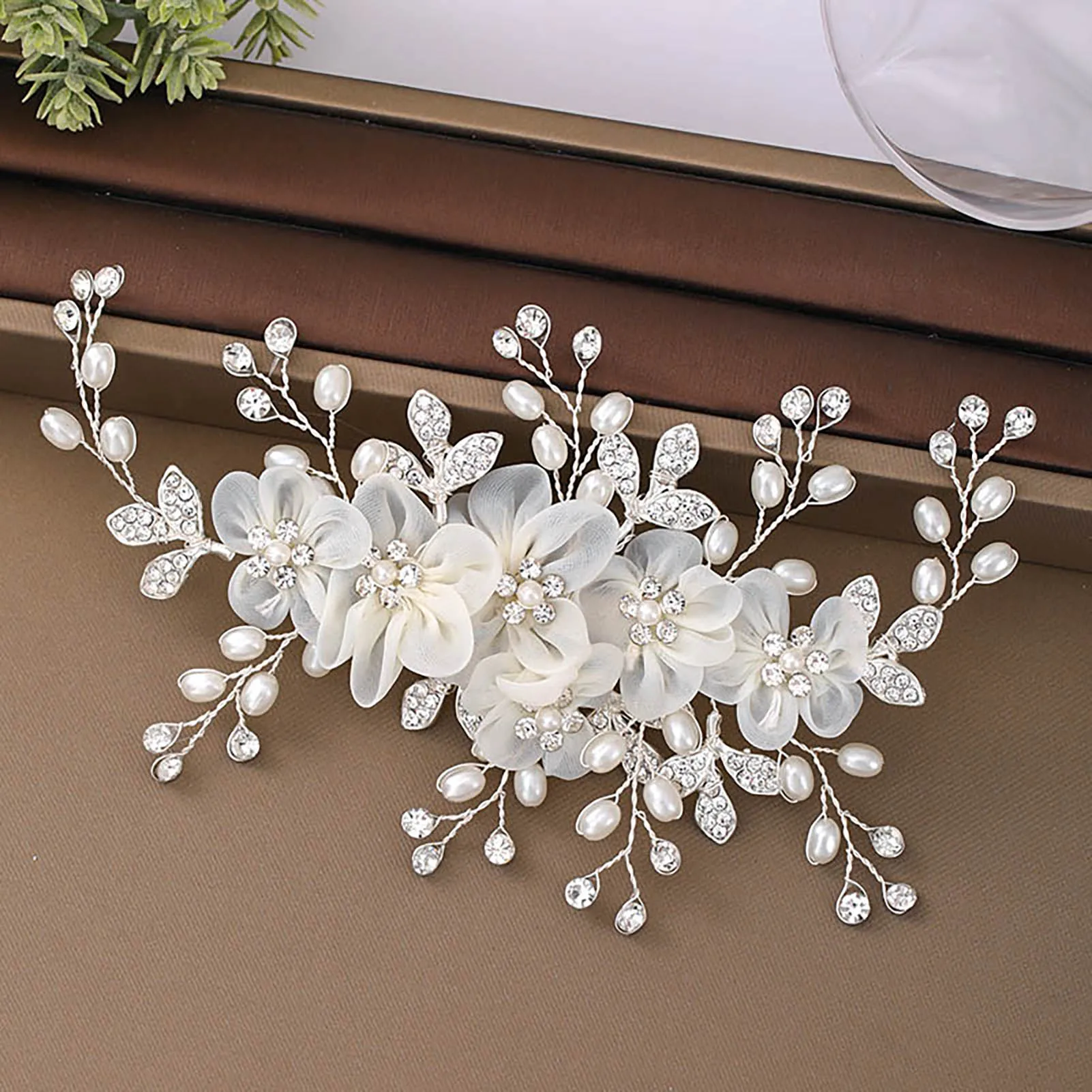 Rhinestone Pearl Flower Hair Clip Chinese Style Silk Floral Hairpin for Wedding Bridal Party Festival Women Girls Hair Jewelry
Rhinestone Pearl Flower Hair Clip Chinese Style Silk Floral Hairpin for Wedding Bridal Party Festival Women Girls Hair Jewelry