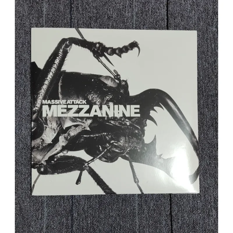 Massive Attack Mezzanine TripHop Vinyl 2LP Euro for Turntable
Massive Attack Mezzanine TripHop Vinyl 2LP Euro for Turntable