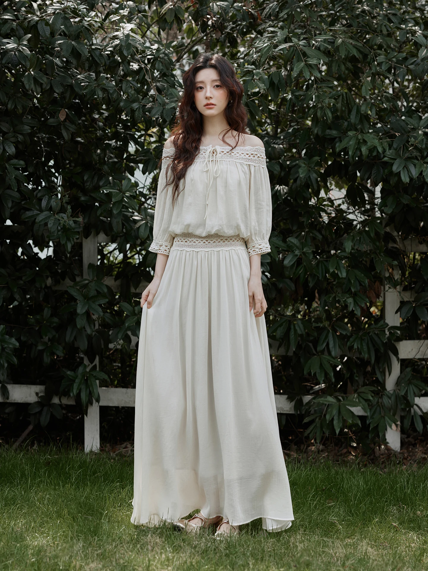 Early Spring Korean Style Shirt And Skirt Set Shoulder Bared Holiday Vibes High Waist Loose Fit Commute Ready Pure Color
Early Spring Korean Style Shirt And Skirt Set Shoulder Bared Holiday Vibes High Waist Loose Fit Commute Ready Pure Color