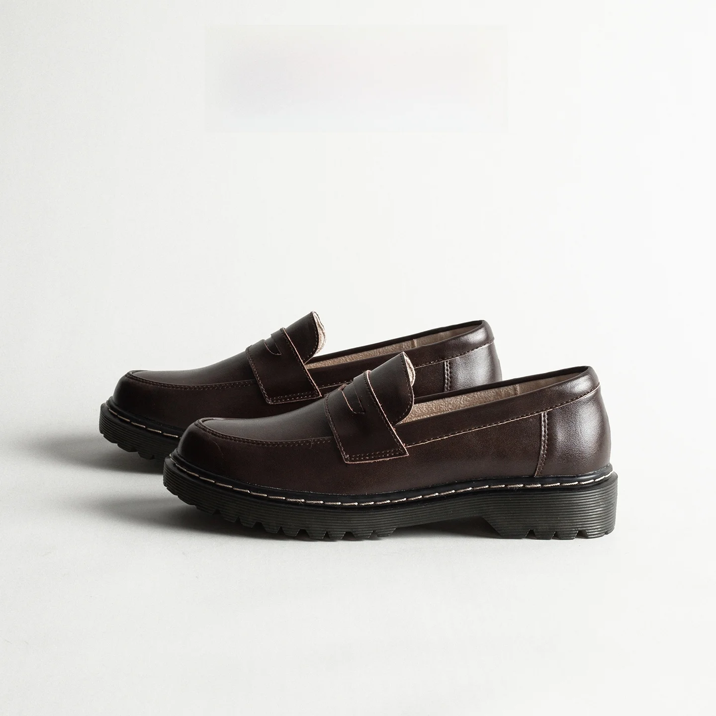 Brown Leather Retro Loafers Women's Uniform Shoes Spring Japanese JK College Style Slip-On Small Leather Shoes Fashionable Ca...
Brown Leather Retro Loafers Women's Uniform Shoes Spring Japanese JK College Style Slip-On Small Leather Shoes Fashionable Ca...