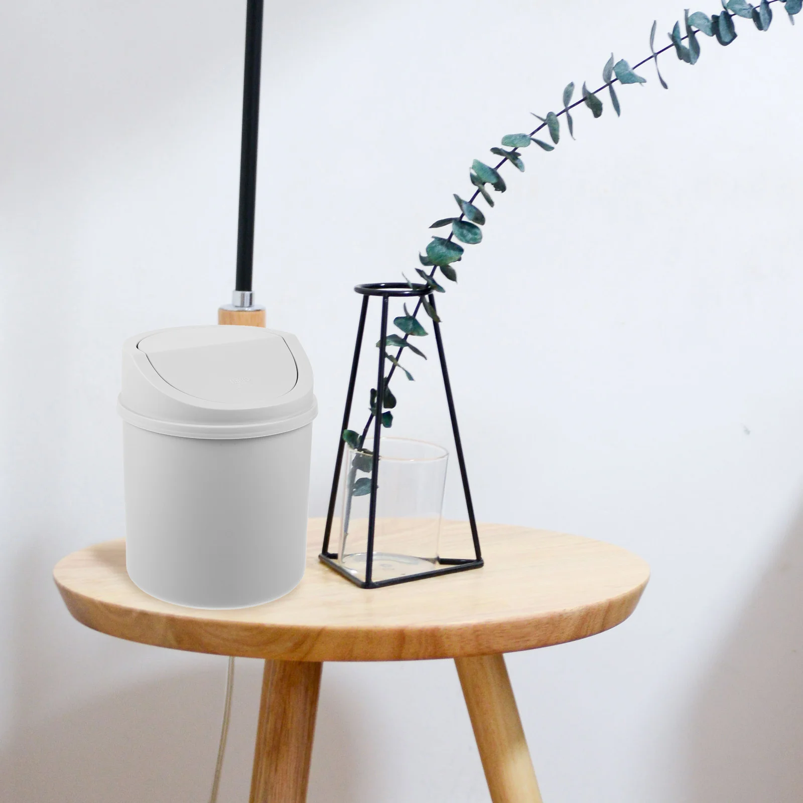 Mini Table Trash Can Swing Bin Top for Desktop Office Plastic Waste Basket Home Garbage Tiny Small
Mini Table Trash Can Swing Bin Top for Desktop Office Plastic Waste Basket Home Garbage Tiny Small