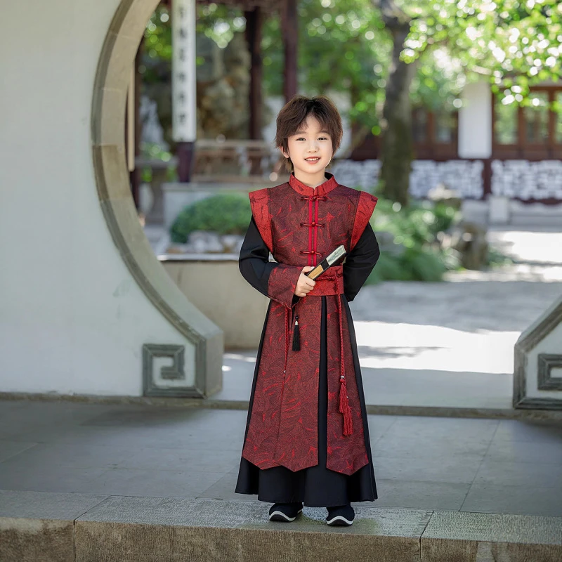 2026 детский традиционный китайский фехтовальщик, костюм Тан, сценический костюм ханьфу для мальчиков, красивый халат древнего принца, детский косплей
2026 детский традиционный китайский фехтовальщик, костюм Тан, сценический костюм ханьфу для мальчиков, красивый халат древнего принца, детский косплей