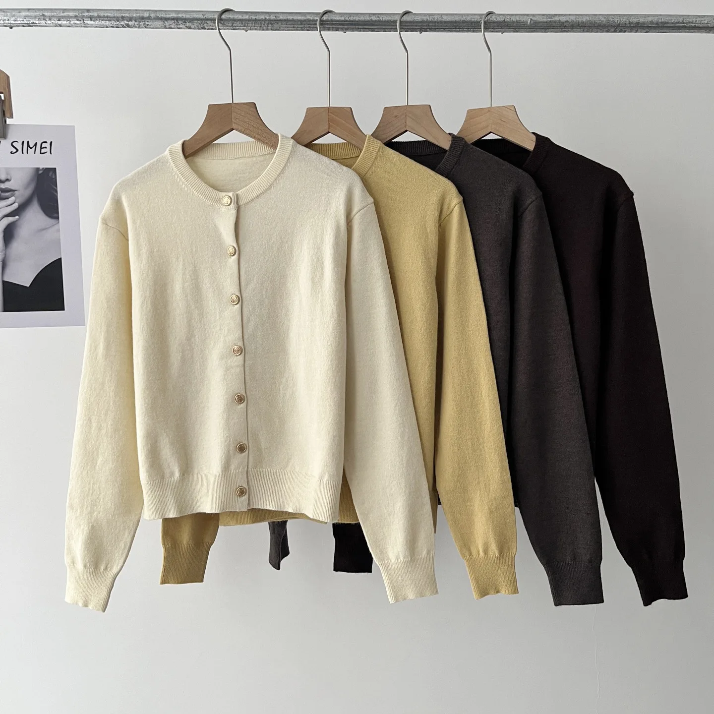 Женская одежда, интеллектуальный темперамент, облегающий вязаный кардиган с круглым вырезом, весна и осень 16а-6019
Женская одежда, интеллектуальный темперамент, облегающий вязаный кардиган с круглым вырезом, весна и осень 16а-6019