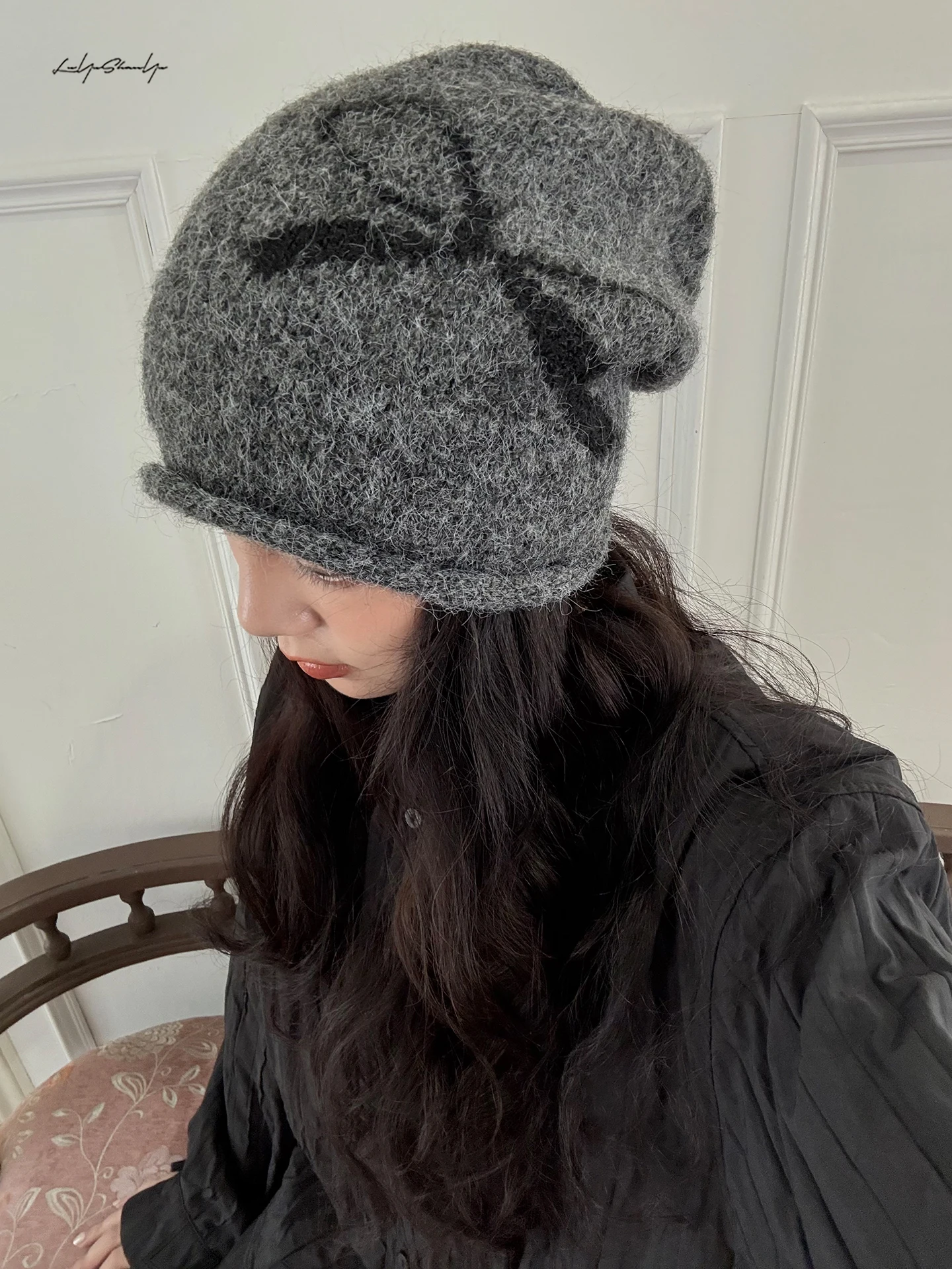 Warm Knitted Woolen Hat with Knot Cold Glaze Overhead Style Ear Protection Lazy Fashion Women's Autumn Winter Cap
Warm Knitted Woolen Hat with Knot Cold Glaze Overhead Style Ear Protection Lazy Fashion Women's Autumn Winter Cap