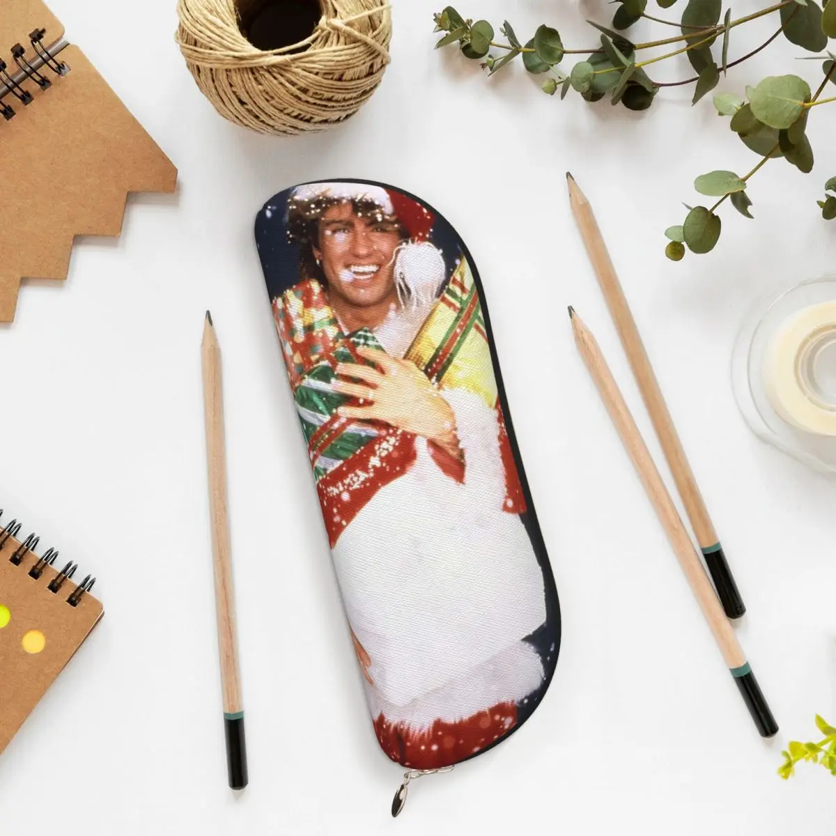 Последние рождественские пеналы, пенал для хранения канцелярских принадлежностей, большая вместительная коробка для ручек, сумка-карандаш для мальчиков и девочек, школьная
Последние рождественские пеналы, пенал для хранения канцелярских принадлежностей, большая вместительная коробка для ручек, сумка-карандаш для мальчиков и девочек, школьная