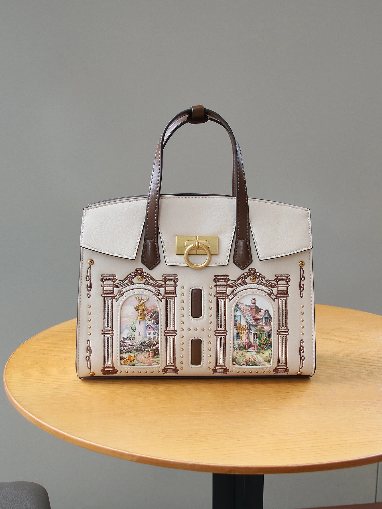 Minority design 2026 fashion luxury ladies handbag large-capacity embroidery retro print pattern commuter portable tote bag eleg
Minority design 2026 fashion luxury ladies handbag large-capacity embroidery retro print pattern commuter portable tote bag eleg