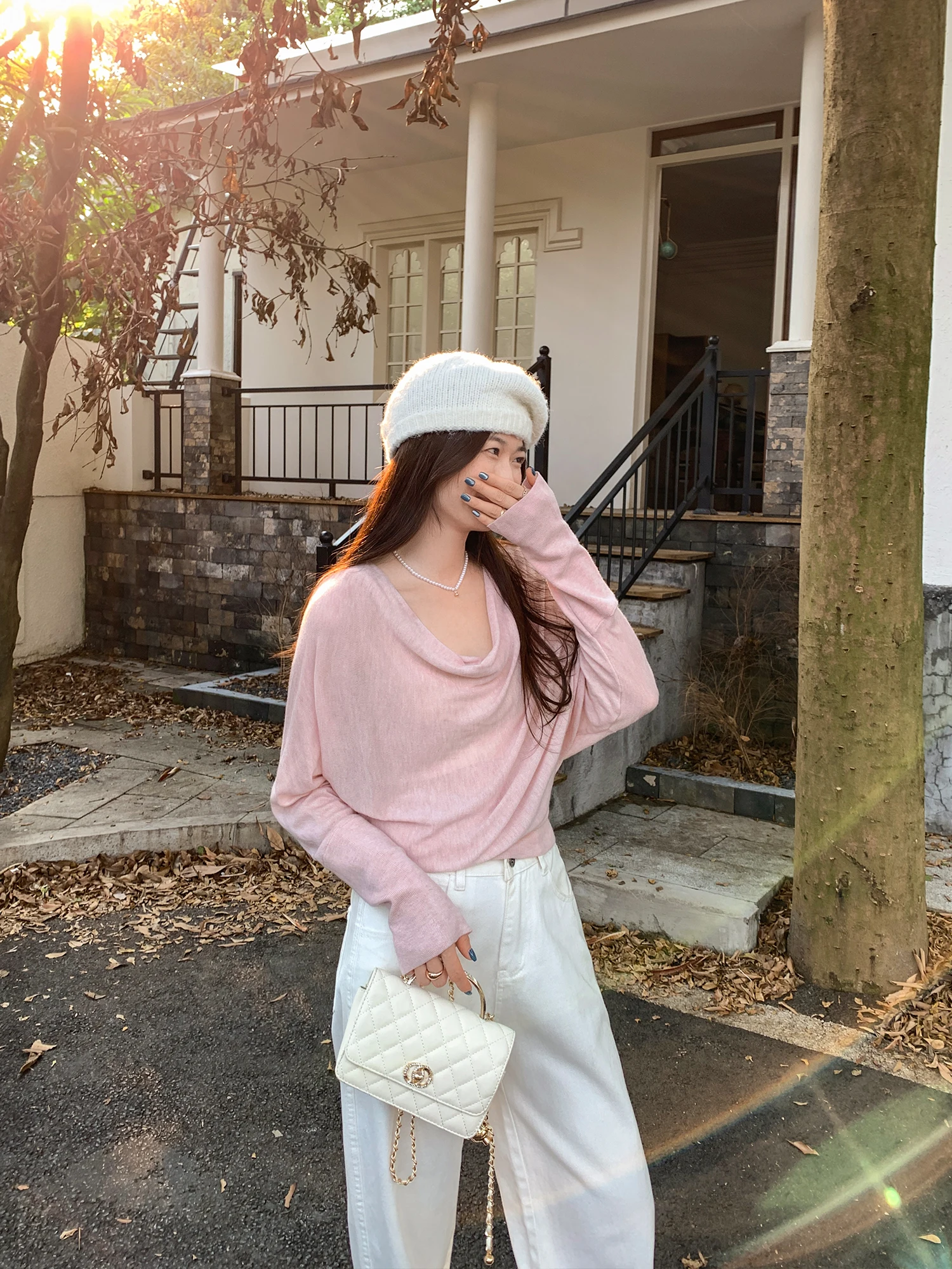 Women's Pink Long Sleeve Knitted Sweater Slimming Waist High Collar Comfortable Soft Korean Style Casual Wear for Autumn
Women's Pink Long Sleeve Knitted Sweater Slimming Waist High Collar Comfortable Soft Korean Style Casual Wear for Autumn