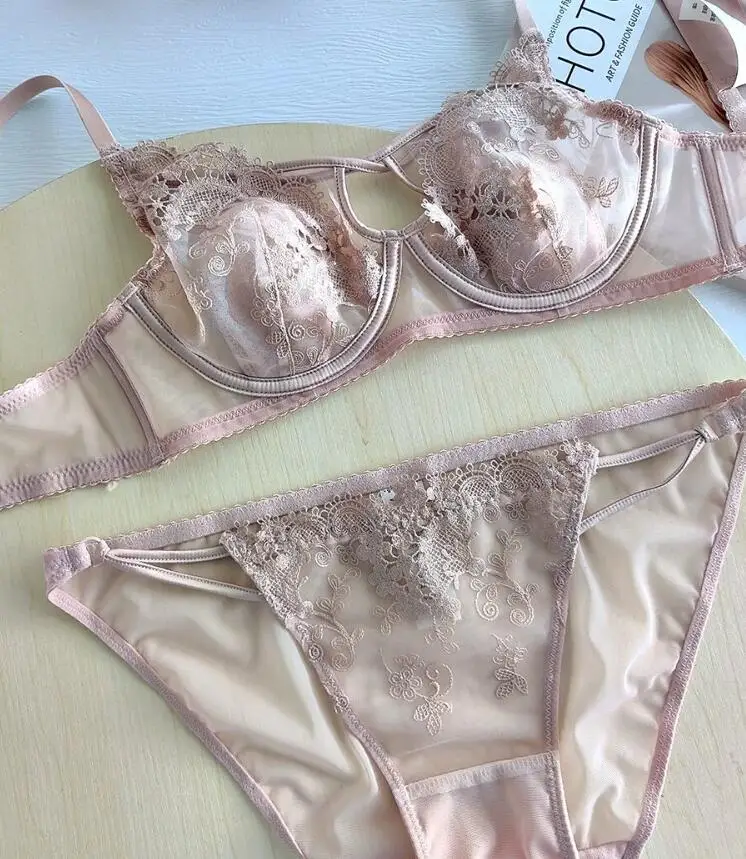 Сексуальное кружевное нижнее белье, мягкое стальное кольцо, собранная большая грудь, небольшой комплект нижнего белья сбоку, антипровисающий бюстгальтер
Сексуальное кружевное нижнее белье, мягкое стальное кольцо, собранная большая грудь, небольшой комплект нижнего белья сбоку, антипровисающий бюстгальтер