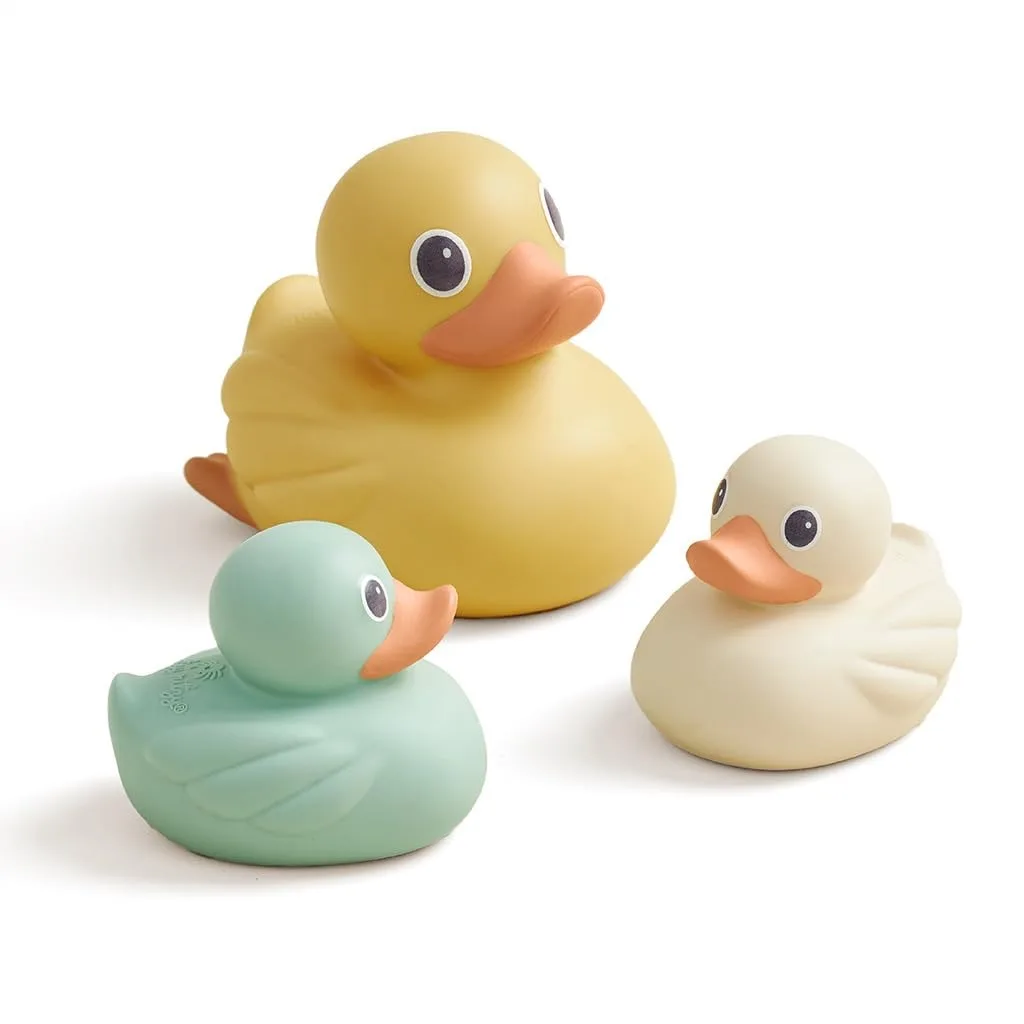 Floating Duck Bath Toy Set, 3-Piece Watertight Soft Squeezable Ducks for Ages 6 Months+, Easy Clean, Cute Bath Time Fun
Floating Duck Bath Toy Set, 3-Piece Watertight Soft Squeezable Ducks for Ages 6 Months+, Easy Clean, Cute Bath Time Fun